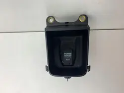 Porsche Macan 12V taka-istukka OEM 95B864132