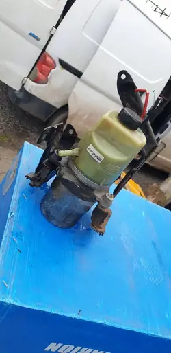 Bomba de direção hidráulica Ford Focus MK2 Lift