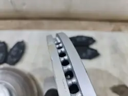 OEM 0552GT+70560 Jarrulevyt & Palat Etu 304mm