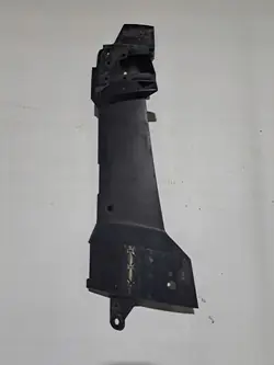 Koplamp versterking rechter hoek OEM 82884084 Volvo FH4