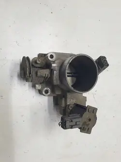 Mazda 626 2001 Gasklep E9T06871