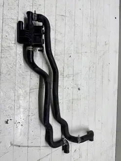 BMW 7 F01 F02 4.4 V8 750i Jäähdytyslangaventtiili 9119164