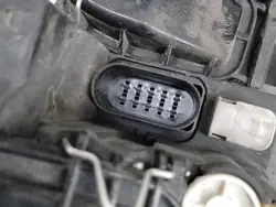 Phare au xénon droit Audi A4 B6