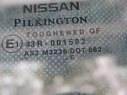 Fenêtre de Porte Avant Gauche Nissan Micra K12 80301BC60A