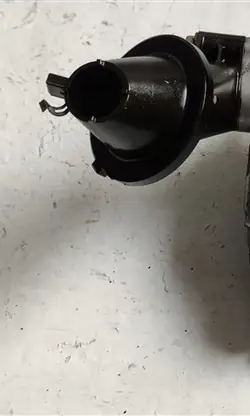 Fumée de pompe à huile d'occasion OEM GK3Q-6615-AA Ford