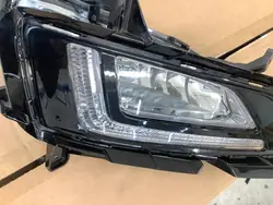Farol dianteiro direito Hyundai Tucson III Halogéneo+DRL 92202 D7600