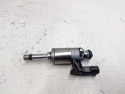 Iniettore AUDI A4 (8W2, B9) 1.4L benzina 2017 0261500477