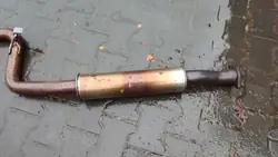Volvo V40 2018 midden demper OEM 209813