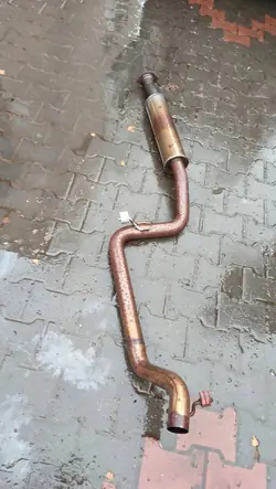 Silencieux central Volvo V40 2018 OEM 209813