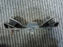 Versnellingsbaksteun OEM 68271535AA voor Jeep Wrangler
