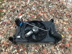 Radiateur d'eau Mercedes A W169 complet 2.0 CDI