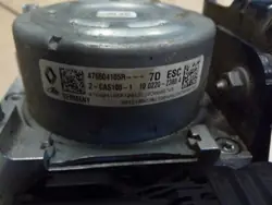 Pompe ABS OEM 476604105R pour Dacia Sandero Stepway III