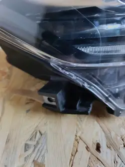 Farol Direito Toyota C-HR OEM NJHUY 2016-2019