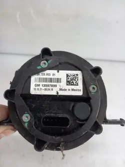 Pompe à eau Opel Ampera Volt 13597899