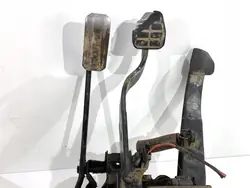 Pedale OEM 701721315B für VW Transporter T4 1990-2004