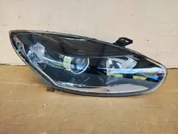 Etuvalo Renault Megane III 2014-2016 Oikea 260103761R