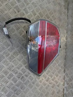 Nissan X-Trail T32 2014-2017 Luz trasera derecha