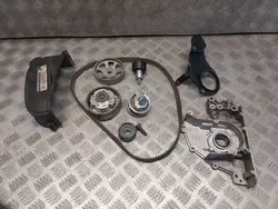 Komplett kamremssats + oljepump Skoda Fabia I Lift 1.2 12V