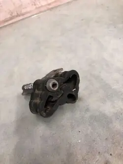 Pakoputken kiinnitys OEM A2534906600 Mercedes-Benz GLC