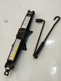 Wagenheber OEM 3Q0011031A für VW Passat B8