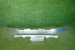 BMW X1 U11 22- Etupuskuri Tuki