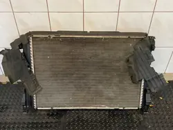 Radiator Set Mercedes W207 2.2 CDI A2045000323