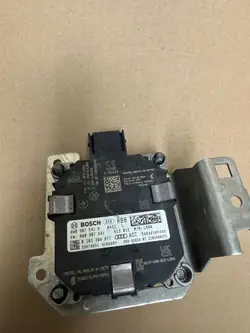 OEM 8W0907541H Linker ACC-Radarsensor für Audi A4 B9/A5
