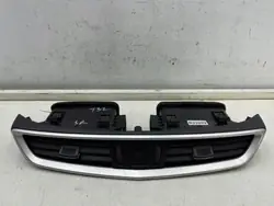 Rejilla de ventilación central Nissan Murano Z52 OEM 687505AA0A