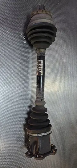 AUDI A4 B6 3.0 ASN Vänster Framdrevaxel OEM 8E0407271AA