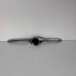 Emblema de grade Skoda Superb II OEM JPF131014009001