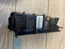 Spatbord luchtinlaat Porsche Cayenne OEM 9Y01 - Gebruikt