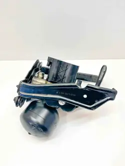 Venttiililohko OEM A2213270215 Mercedes-Benzille