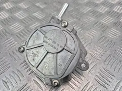 Mercedes E200 CGI W212 Imupumppu A2712301665