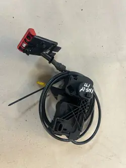 MERCEDES GLA W156 INFINITI Q30 Motorhuvslås A2468800460