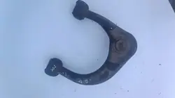Braccio di controllo superiore sinistro Toyota Land Cruiser 150