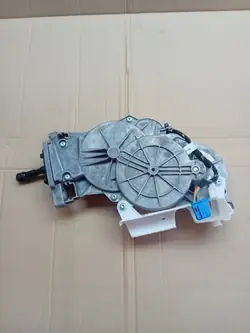 Mercedes-Benz E W213 kofferbakactuator OEM A2137605600