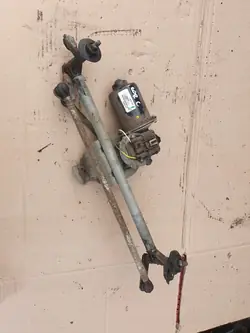 Tuulilasinpyyhkijän mekanismi Opel Corsa C 2003 3-ovinen