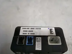 Infiniti Q50 USB-Anschluss OEM FBZ7611 - Gebraucht