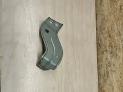 Soporte OEM 575821432 guardabarros delantero derecho