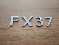 Emblema de portón Infiniti FX37 OEM 90896-1CZ0A