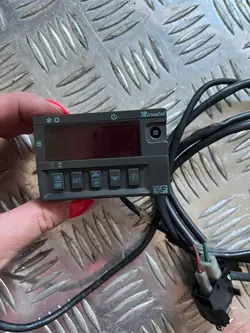 MICROSTAT Jääkaappiohjain - Käytetty Kunnossa