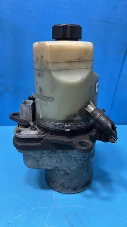 Ford OE 4M513K514DA Bomba hidráulica direção