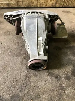 Bakre differential MNA för Audi A5 8T A4 B8 Q5 8R Quattro 2.0 TDI