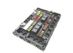 Sulakekaappi Mercedes-Benz OEM 0014461358 - Käytetty