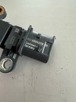Sensor de filtro de ar OEM A0065420318 Mercedes Actros