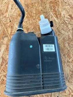 Filtre à charbon vapeur carburant OEM 04593883AF
