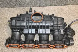 VW GOLF VII 2.0 FSI GTI Ansaugkrümmer 06L133201ES