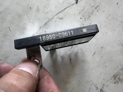 Sulakekokoonpano OEM 18980-09611 Kia/Hyundai