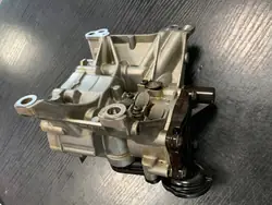 Pompe à huile BMW OE 7643046 d'occasion - Compatible