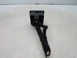 Honda ZR-V USB-latausportti OEM - Käytetty